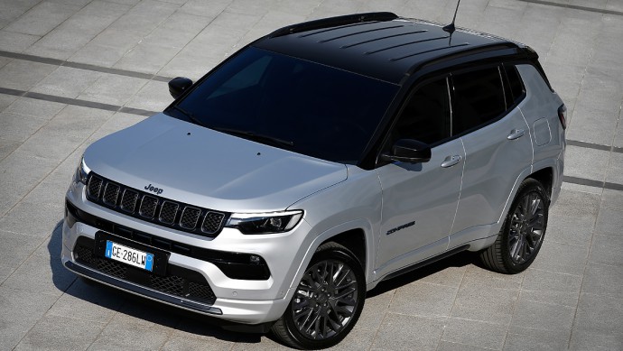 ausblick jeep compass: bestseller ab 2025 aus italien