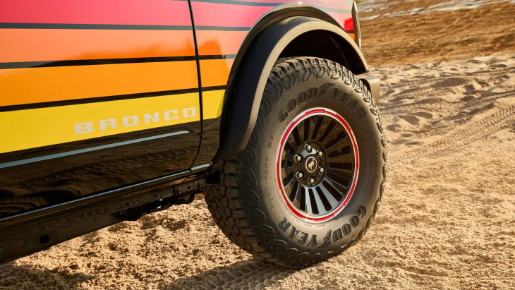 2025 ford bronco free wheeling package: retro-vibes direkt ab werk!