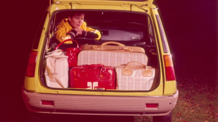 bildergalerie: der elektrische renault 5 (2024) und sein vorfahr - kicker