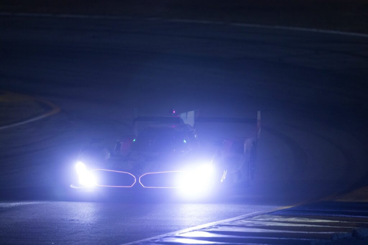 petit le mans: kaputter reifen verhindert pokale für bmw