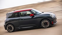 mini zeigt john-cooper-works-versionen des cooper und aceman