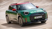 mini zeigt john-cooper-works-versionen des cooper und aceman