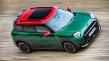 mini zeigt john-cooper-works-versionen des cooper und aceman