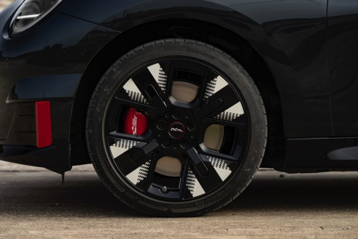 john cooper works electric: mini j01 kommt mit 258 ps