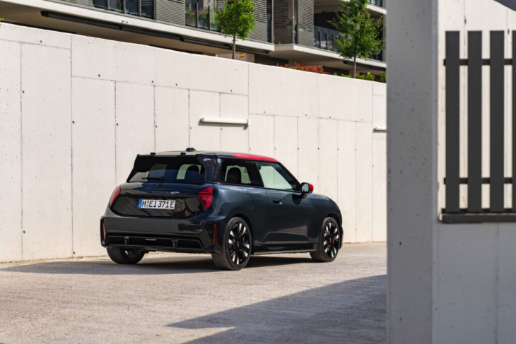 john cooper works electric: mini j01 kommt mit 258 ps