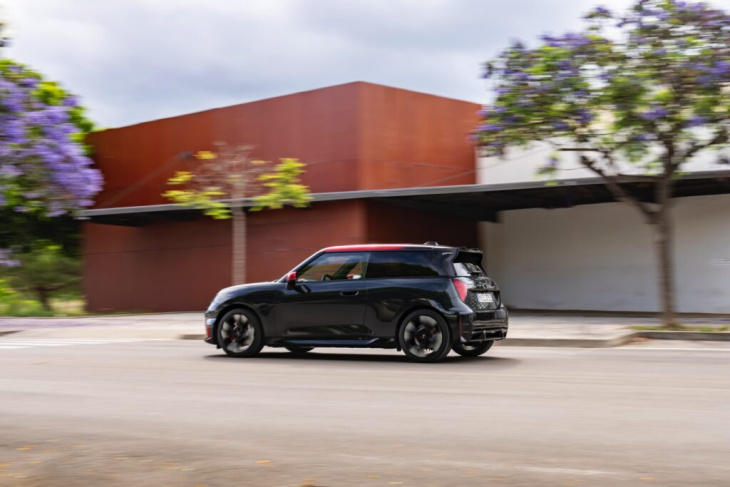 john cooper works electric: mini j01 kommt mit 258 ps