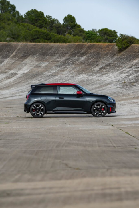 john cooper works electric: mini j01 kommt mit 258 ps