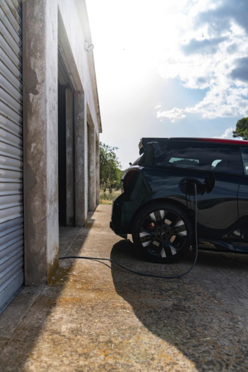 john cooper works electric: mini j01 kommt mit 258 ps