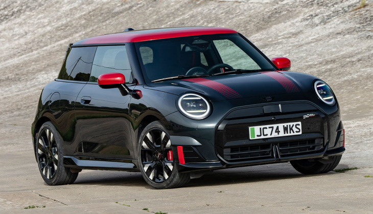 mini stellt john cooper works electric und john cooper works aceman vor