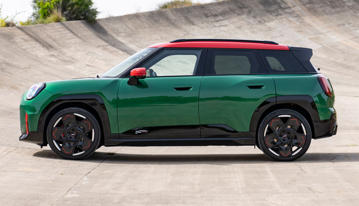 mini stellt john cooper works electric und john cooper works aceman vor