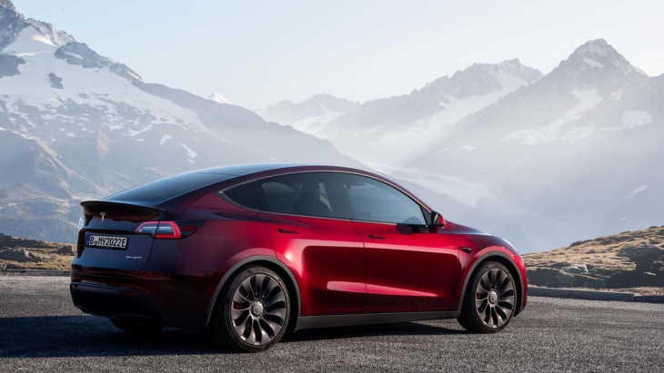 tesla model y jetzt auch als siebensitzer erhältlich