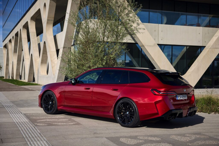 feuer frei: bmw m5 touring g99 mit 727 ps in fire red