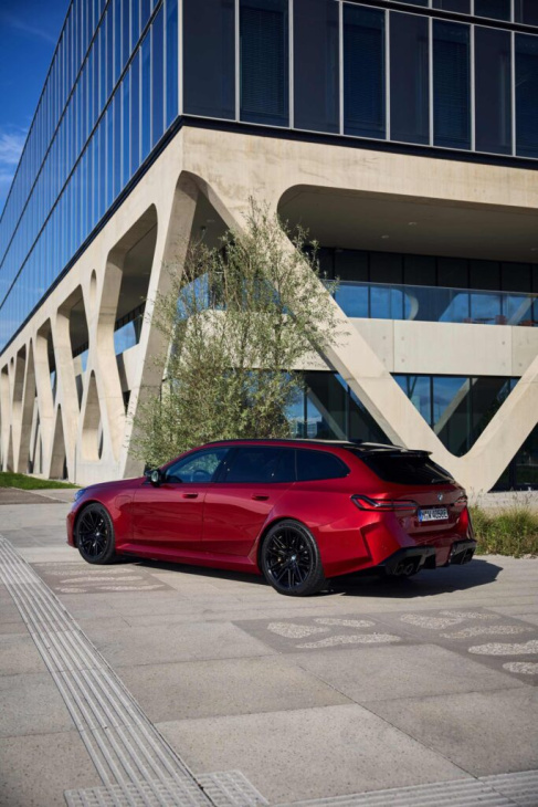 feuer frei: bmw m5 touring g99 mit 727 ps in fire red