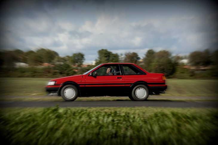 im toyota corolla ae 86: ein hauch von driftkönig