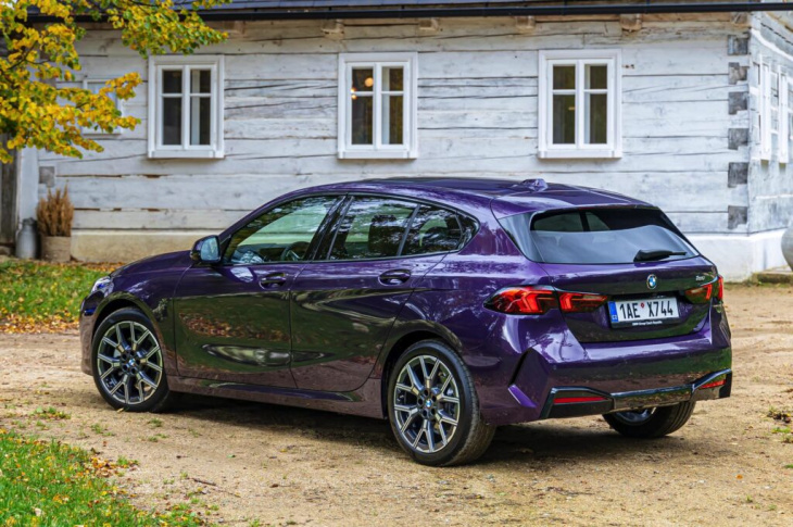 bmw 1er f70: thundernight metallic auf 120 in serien-optik