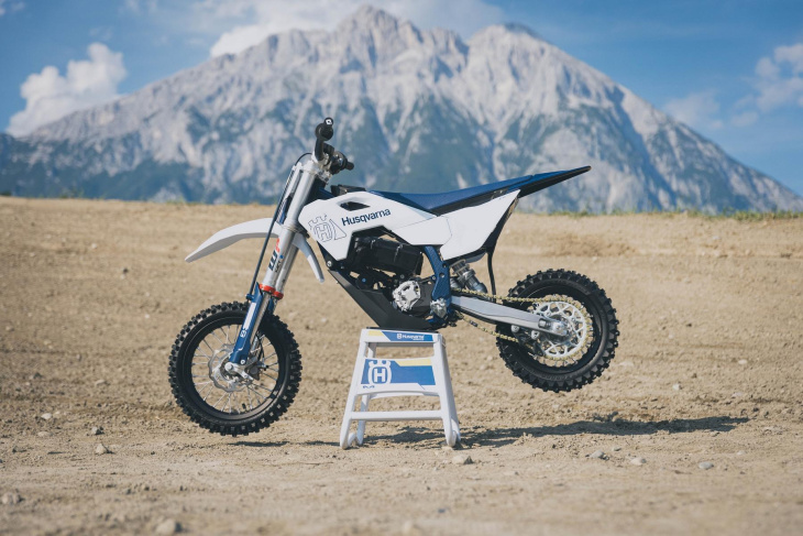 2025 husqvarna ee 5: wasserkühlung, 5 kw leistung, 907 wh batterie, 6 modi