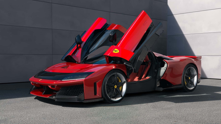 ferrari f80: der f40-erbe kommt mit hybrid und 1.200 ps