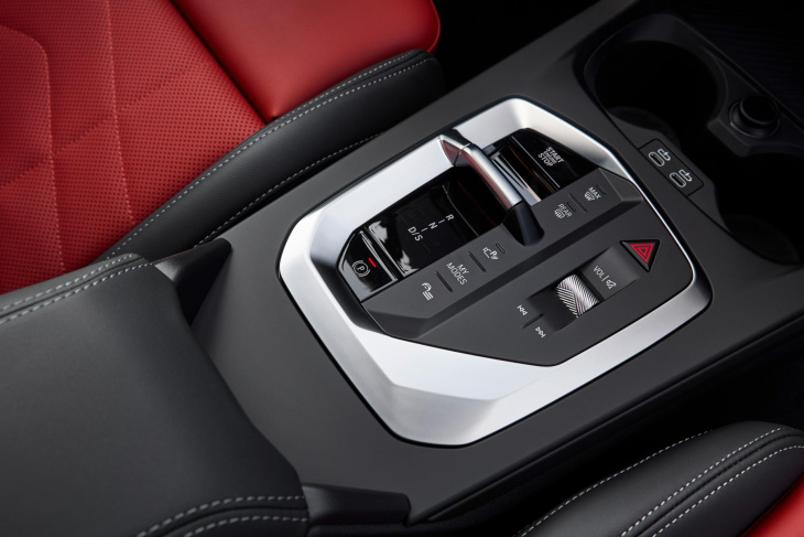 bmw 2er gran coupé (f74): lederfreies interieur, alcantara,  hightech