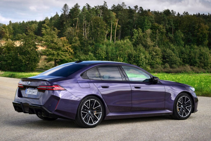 auffallen garantiert: bmw m5 g90 individual in daytona violett