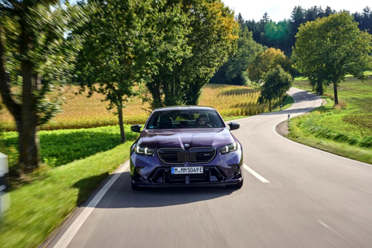 auffallen garantiert: bmw m5 g90 individual in daytona violett