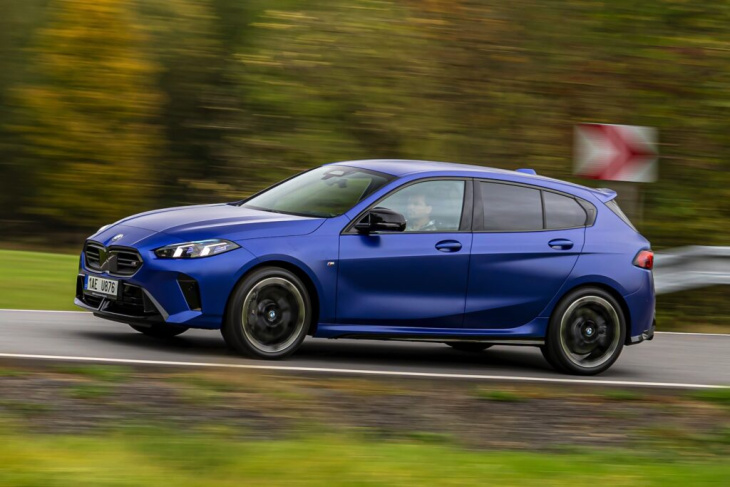 glänzend kann jeder: bmw 1er f70 in frozen portimao blue