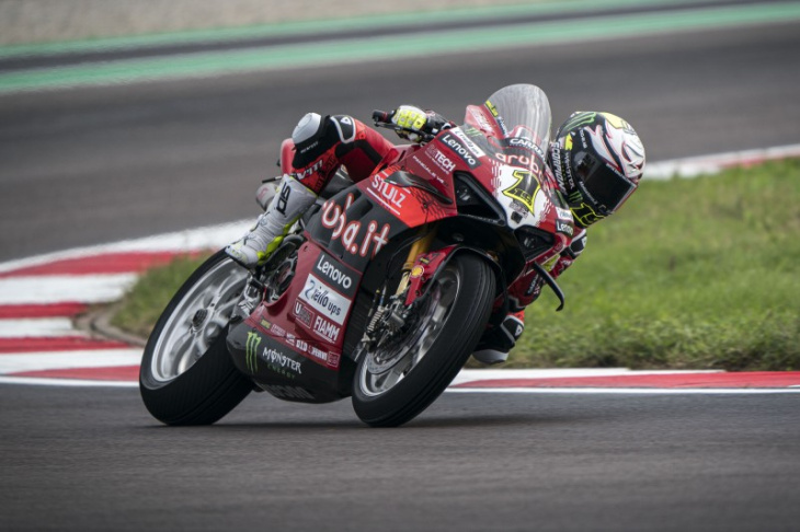 wsbk jerez (ft2): ducati-trio vor toprak razgatlioglu, alvaro bautista nur auf p11!