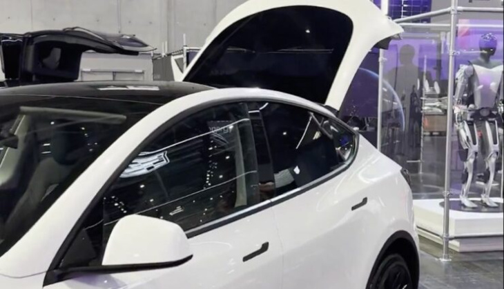 tesla-woche 42/24: volles programm in paris, fsd-prüfung, roboter-infos, musk für trump