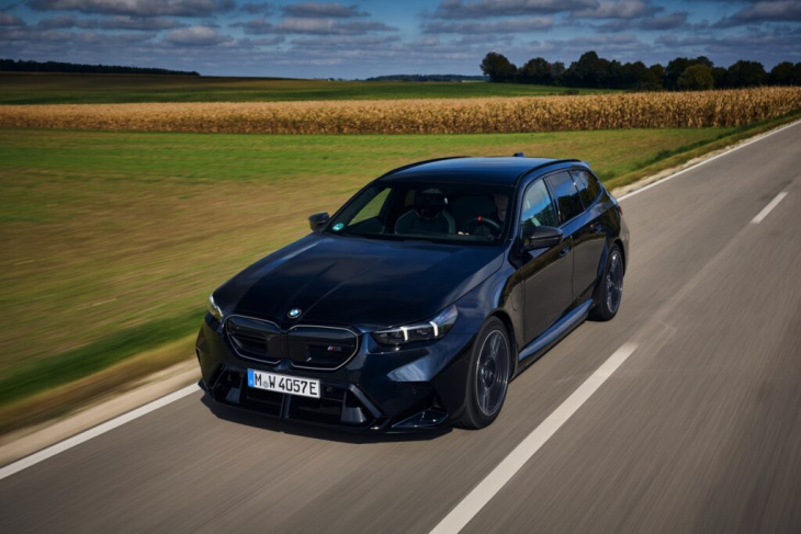 727 ps unterm radar: bmw m5 touring g99 in carbon-schwarz