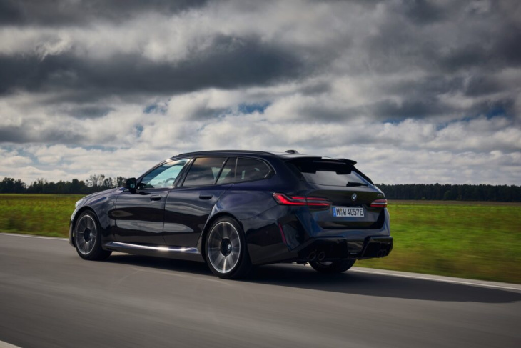 727 ps unterm radar: bmw m5 touring g99 in carbon-schwarz