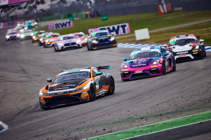 adac gt4 germany 2025: sechs rennwochenenden und e-fuel