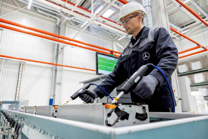 kreislaufwirtschaft: mercedes eröffnet europas erste batterie-recyclingfabrik