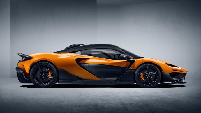 mclaren w1: elektrisch durch die boxengasse