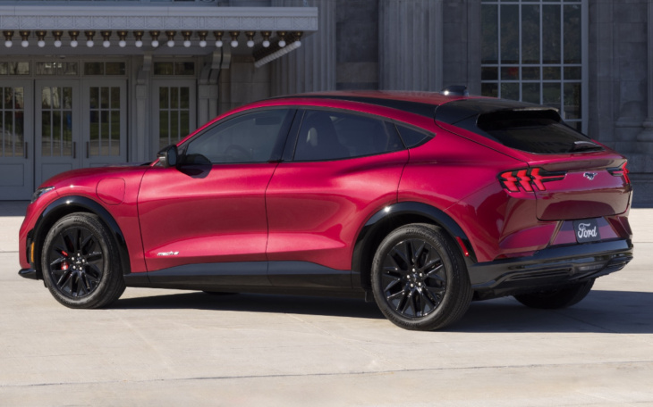 ford kündigt neuen mustang mach-e für 2025 an