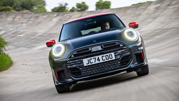 mini jcw und jcw cabrio (2025): das sind die verbrenner-versionen