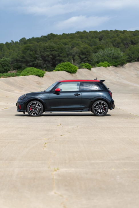 mini jcw 2025: es geht auch mit verbrenner & endrohr!