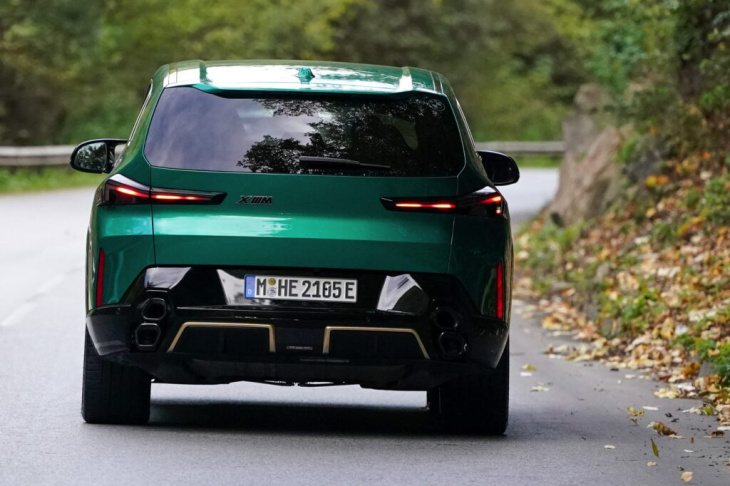 markanter look ohne aufpreis: bmw xm in isle of man green