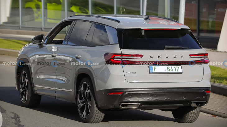 skoda kodiaq rs (2025): stärkste version fast ungetarnt unterwegs