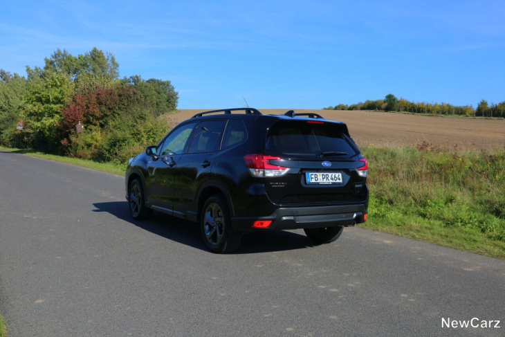 subaru forester edition black  test –  nicht nur für schwarzfahrer