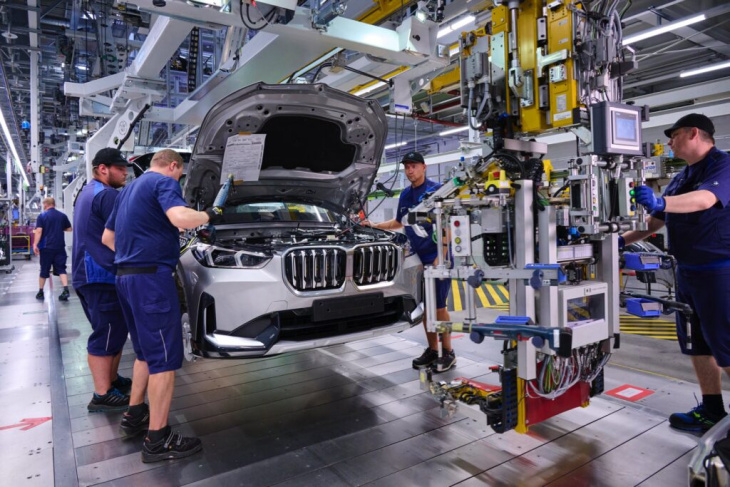 ‘fabrik des jahres’: bmw werk regensburg ausgezeichnet