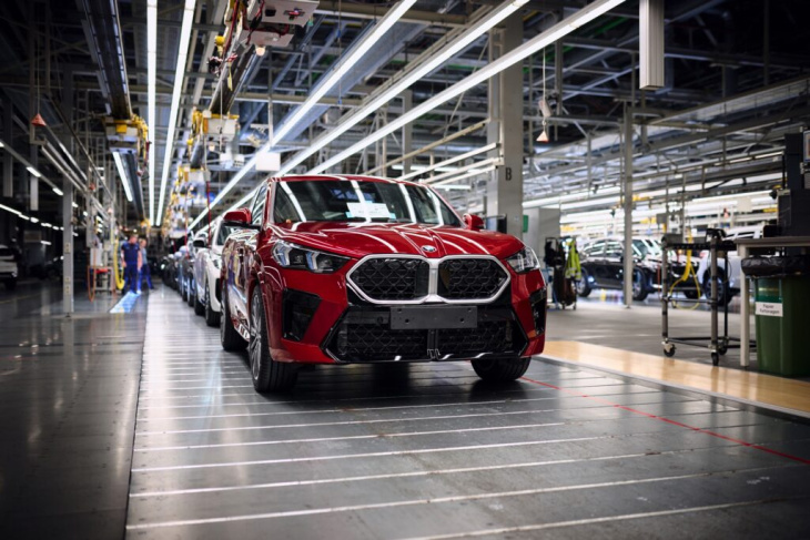 ‘fabrik des jahres’: bmw werk regensburg ausgezeichnet