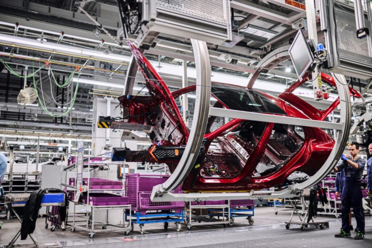 ‘fabrik des jahres’: bmw werk regensburg ausgezeichnet