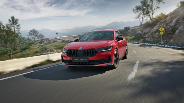 skoda superb & superb combi sportline 2024: sportlicher & mehr komfort