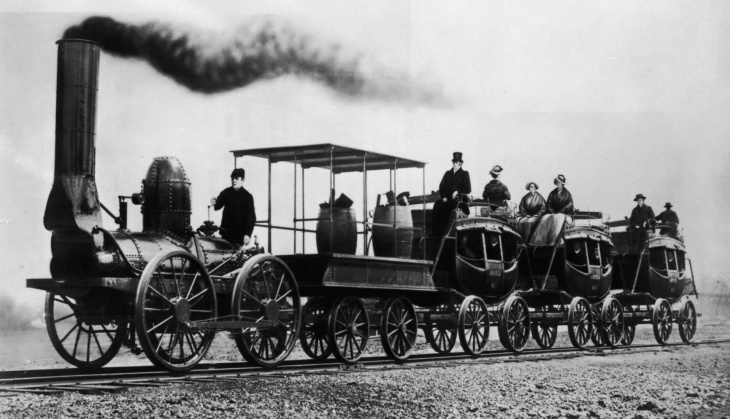 so luxuriös sahen vintage-eisenbahnwagen von innen aus