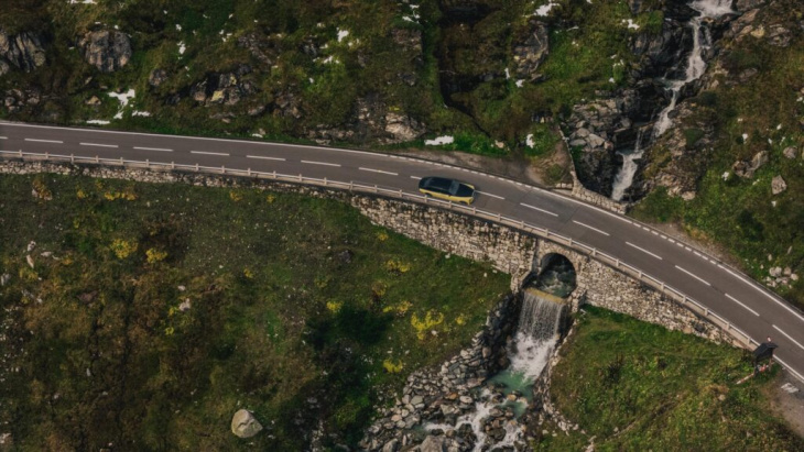 james bond lässt grüßen: rolls-royce phantom goldfinger