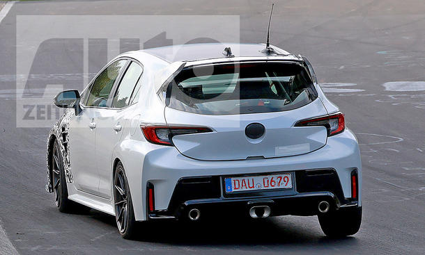 verbrenner, newsletter, neuheiten, kompaktsportler, kompaktklasse, erlkönige, dreizylinder-motor, toyota, toyota corolla, toyota gr corolla facelift (2024): so stark & teuer ist er