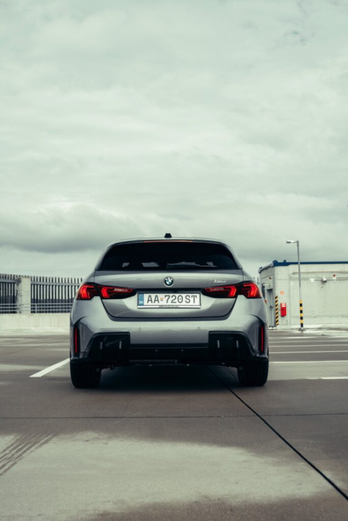 von wegen grauer alltag: bmw 1er f70 in skyscraper grey