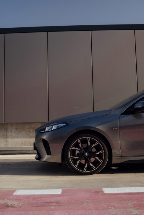 von wegen grauer alltag: bmw 1er f70 in skyscraper grey