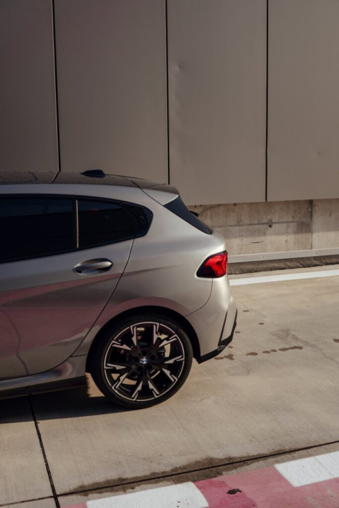 von wegen grauer alltag: bmw 1er f70 in skyscraper grey