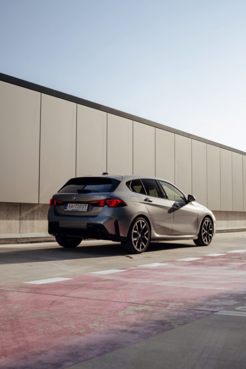 von wegen grauer alltag: bmw 1er f70 in skyscraper grey