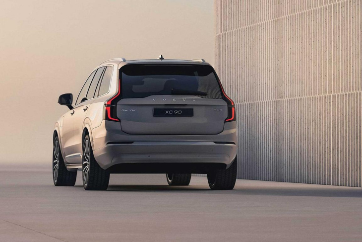 volvo xc90 facelift 2025: neues design, mehr reichweite und hybrid